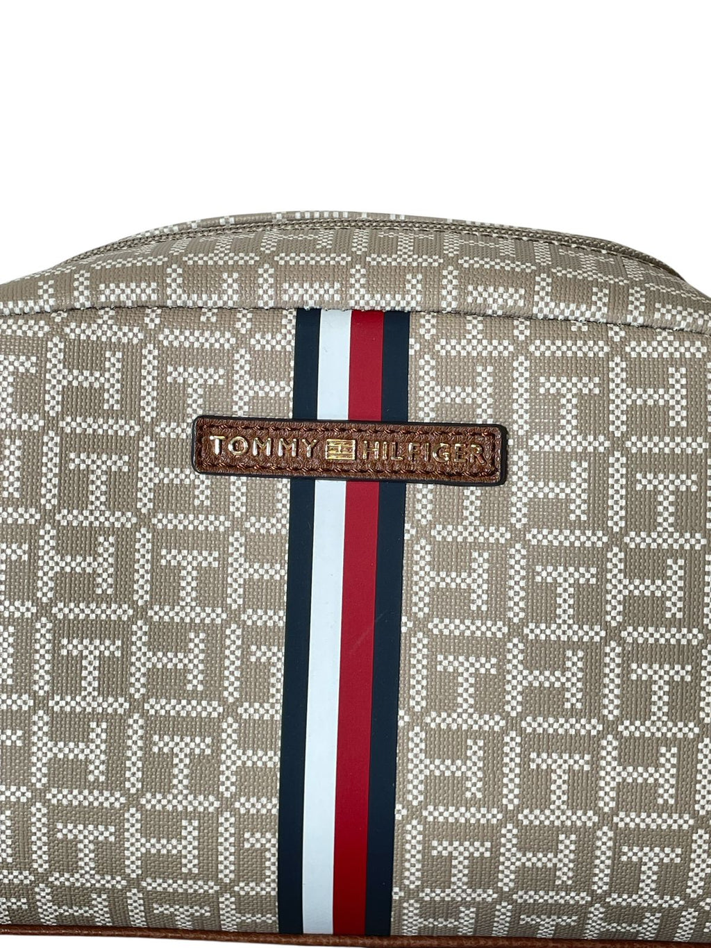 Bolso Tommy Hilfiger Signature Beige con franjas